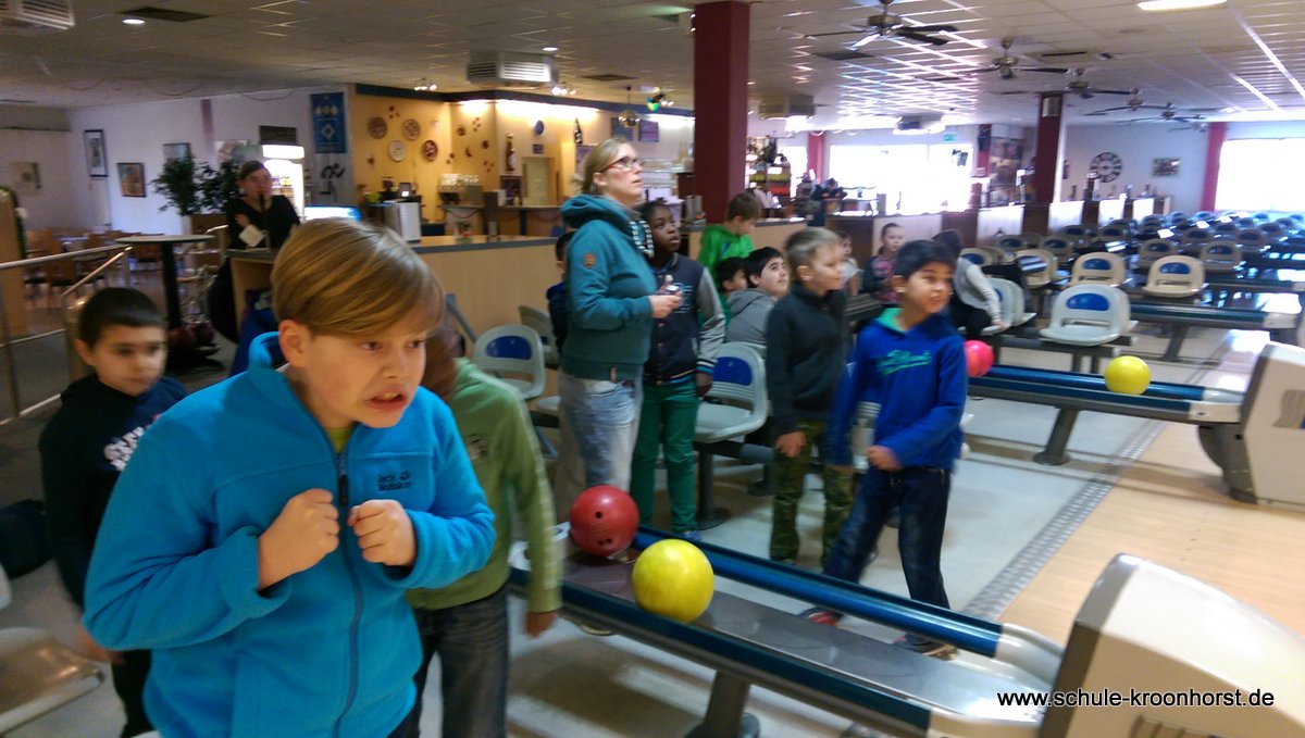 4a und 4b beim Bowling